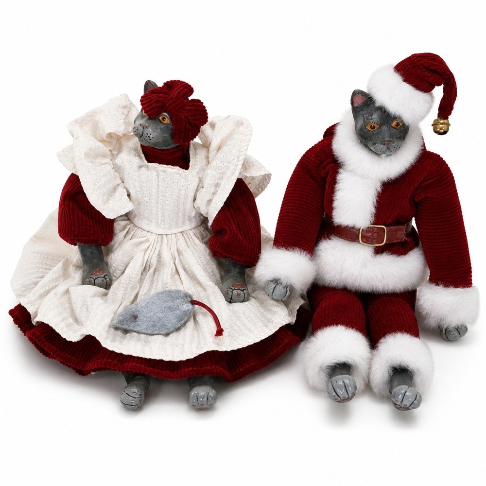 Vintage Handmade Victorian Mr and Mrs Santa Claus Cat Porcelain Shelf Sitter